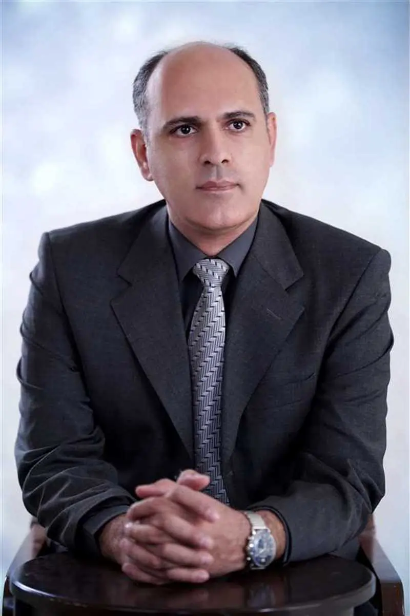 الدكتور بیمان باستانی